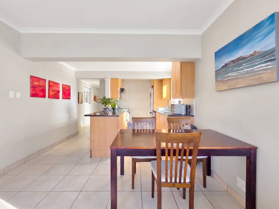 3 Bedroom Property for Sale in Sea Point Western Cape